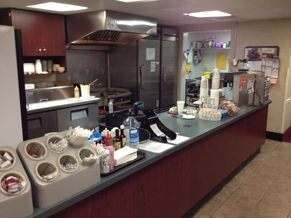 Country Hearth Inn & Suites Willard Restaurant foto